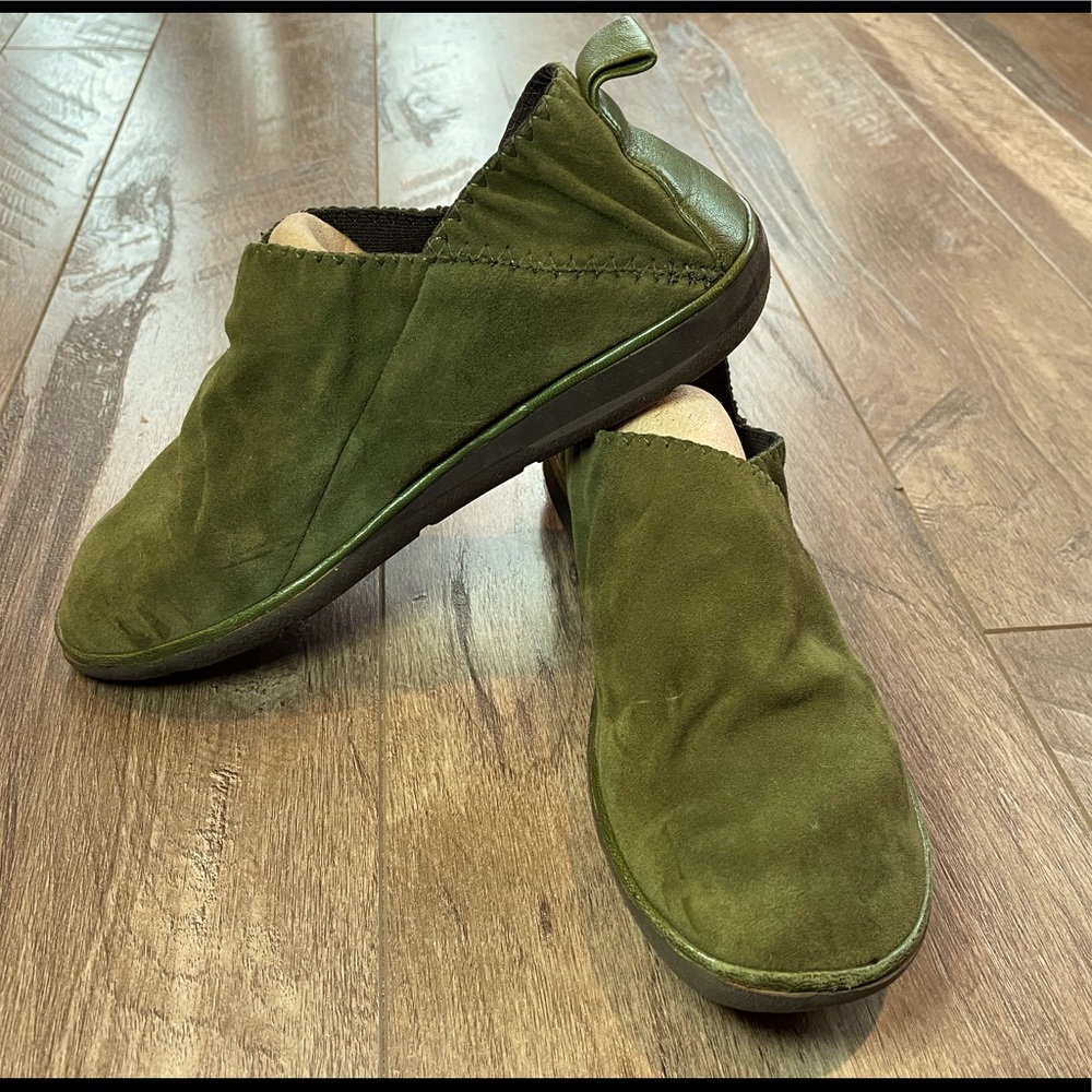 Thierry Rabotin Suede Slip Ons NWOT